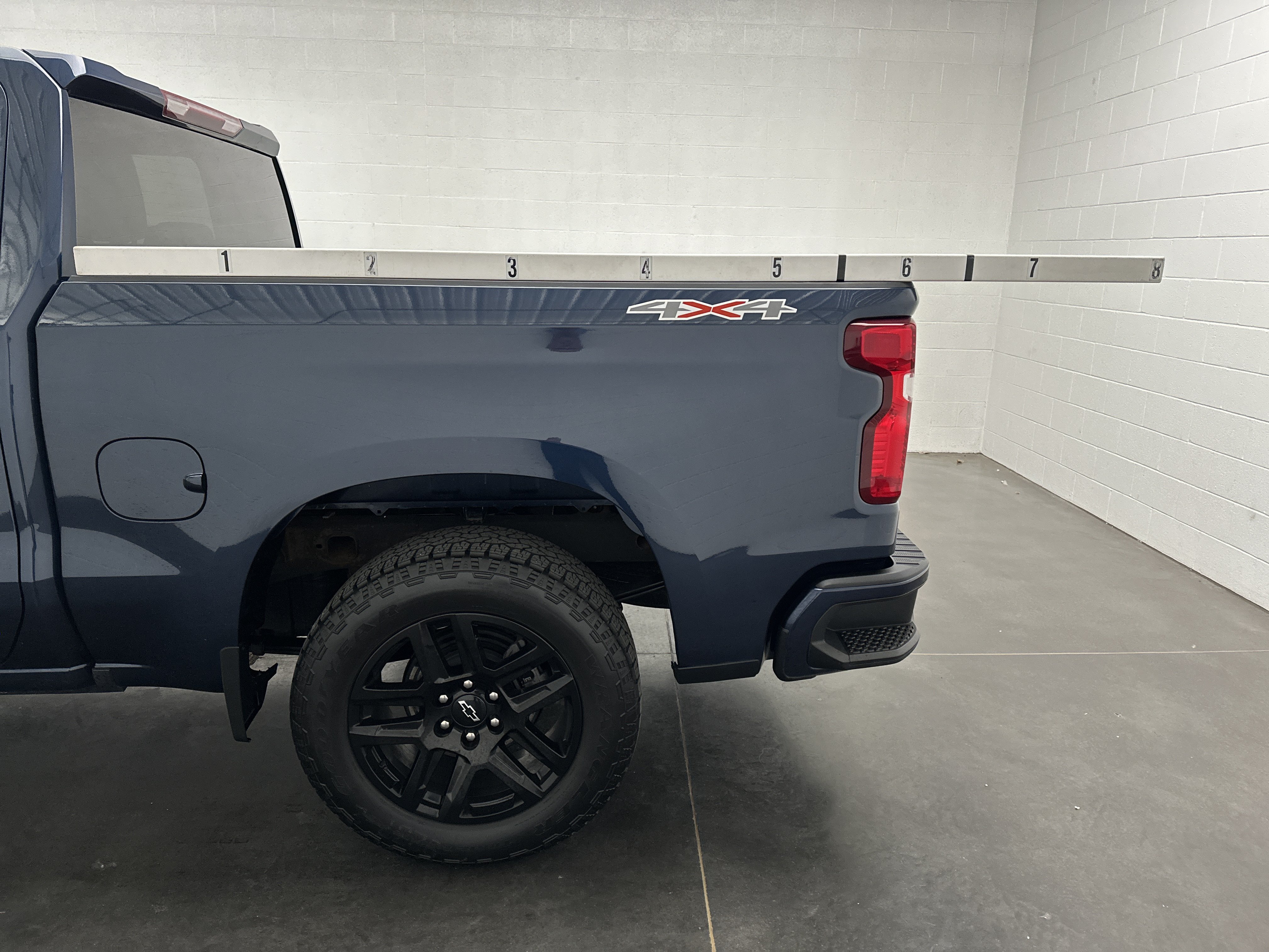 Used 2022 Chevrolet Silverado 1500 Custom w/ LPO, Dark Essentials Package AWD/4WD image 6