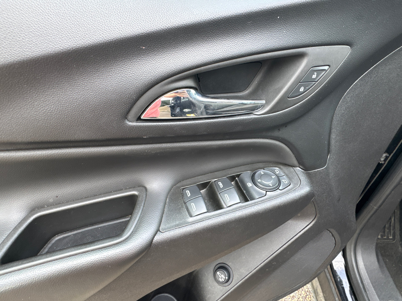 Used 2024 Chevrolet Equinox LT AWD/4WD image 9