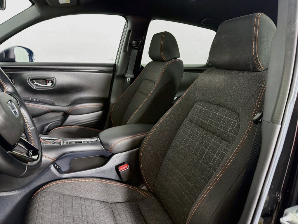 Used 2025 Honda HR-V Sport image 34