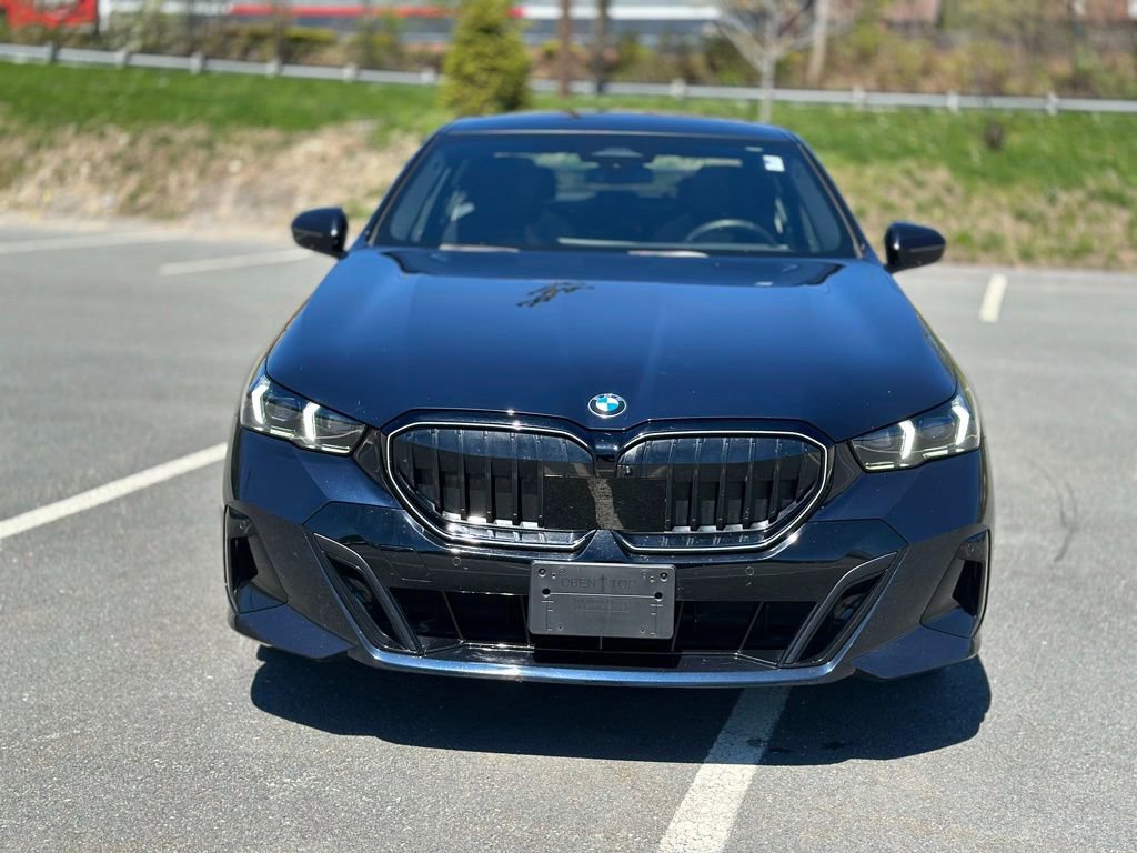Certified 2024 BMW 540i xDrive w/ Executive Package AWD/4WD image 9