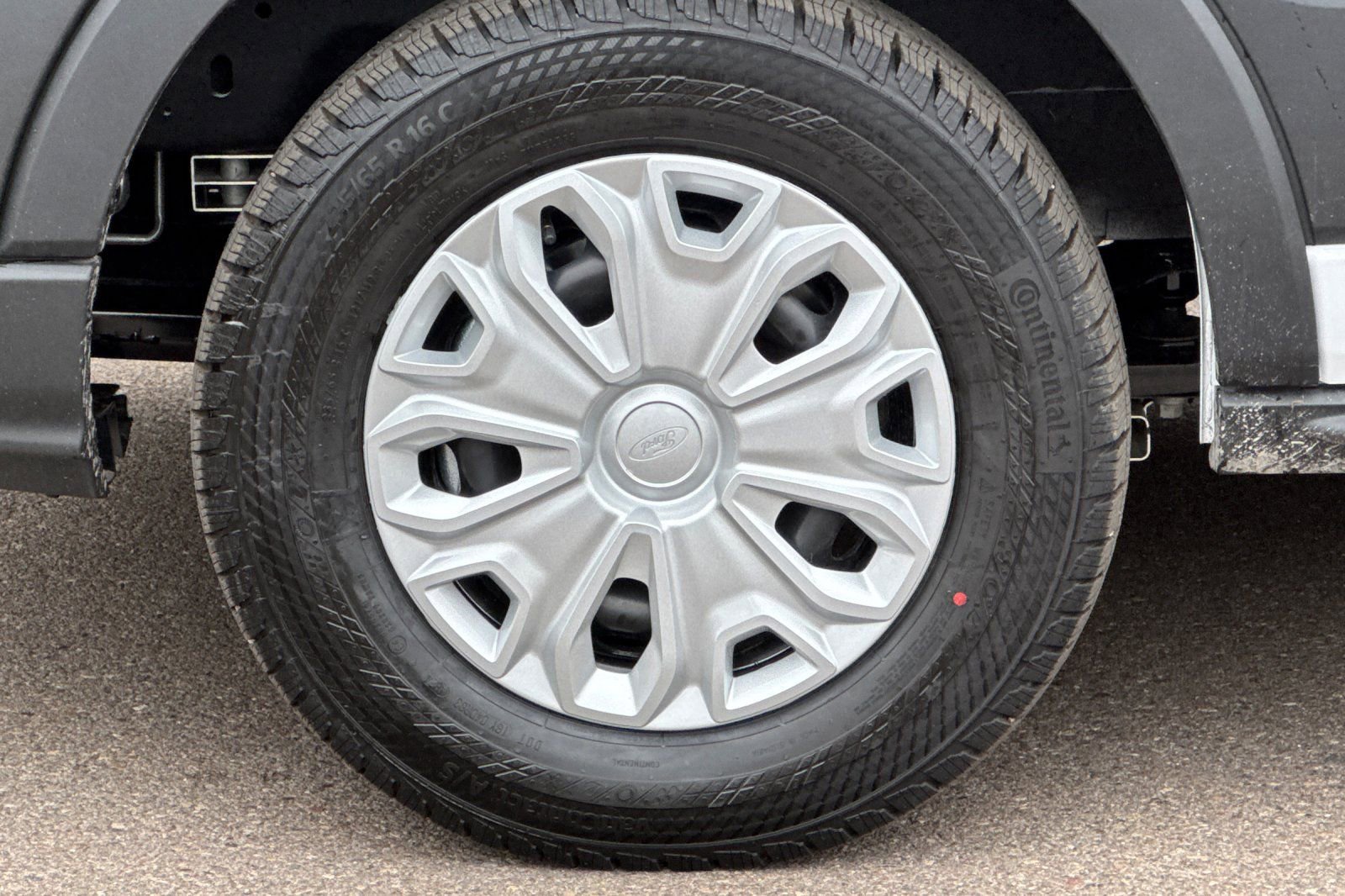 New 2025 Ford E-Transit 148 Medium Roof w/ Load Area Protection Package image 25