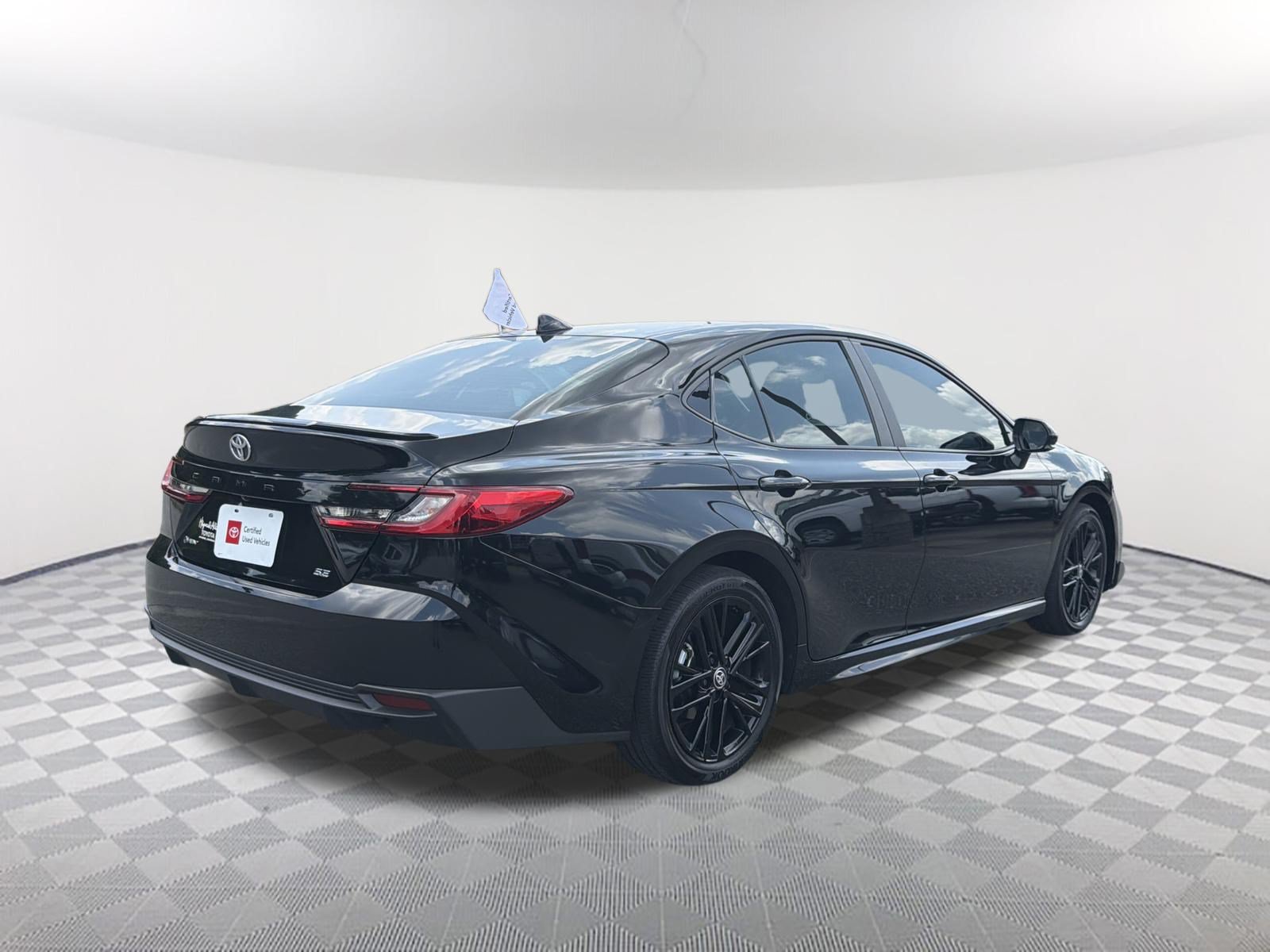 Certified 2025 Toyota Camry SE w/ Convenience Package FWD image 17