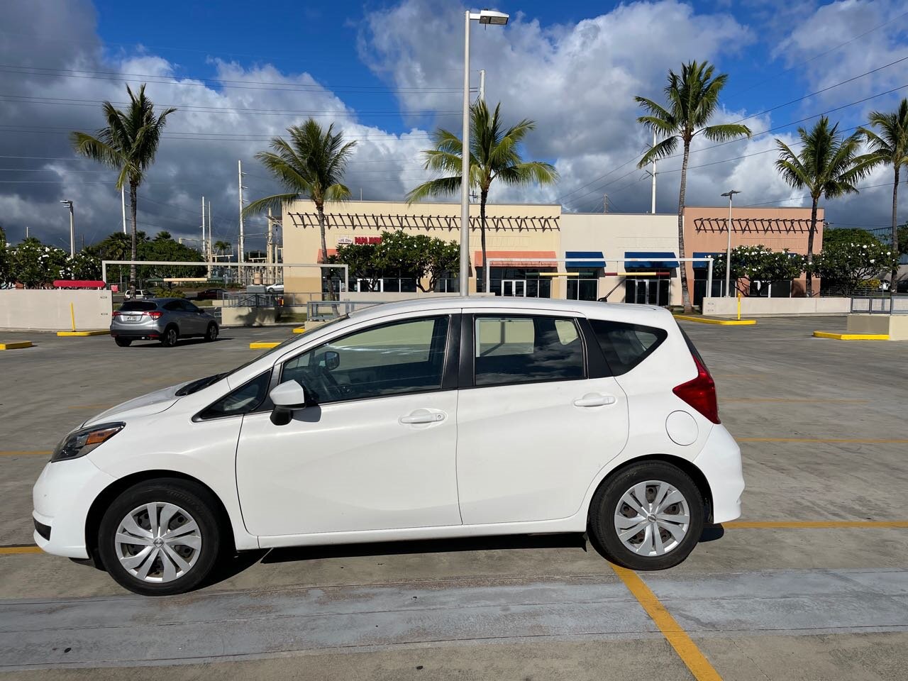 Used 2017 Nissan Versa Note S Plus FWD image 2