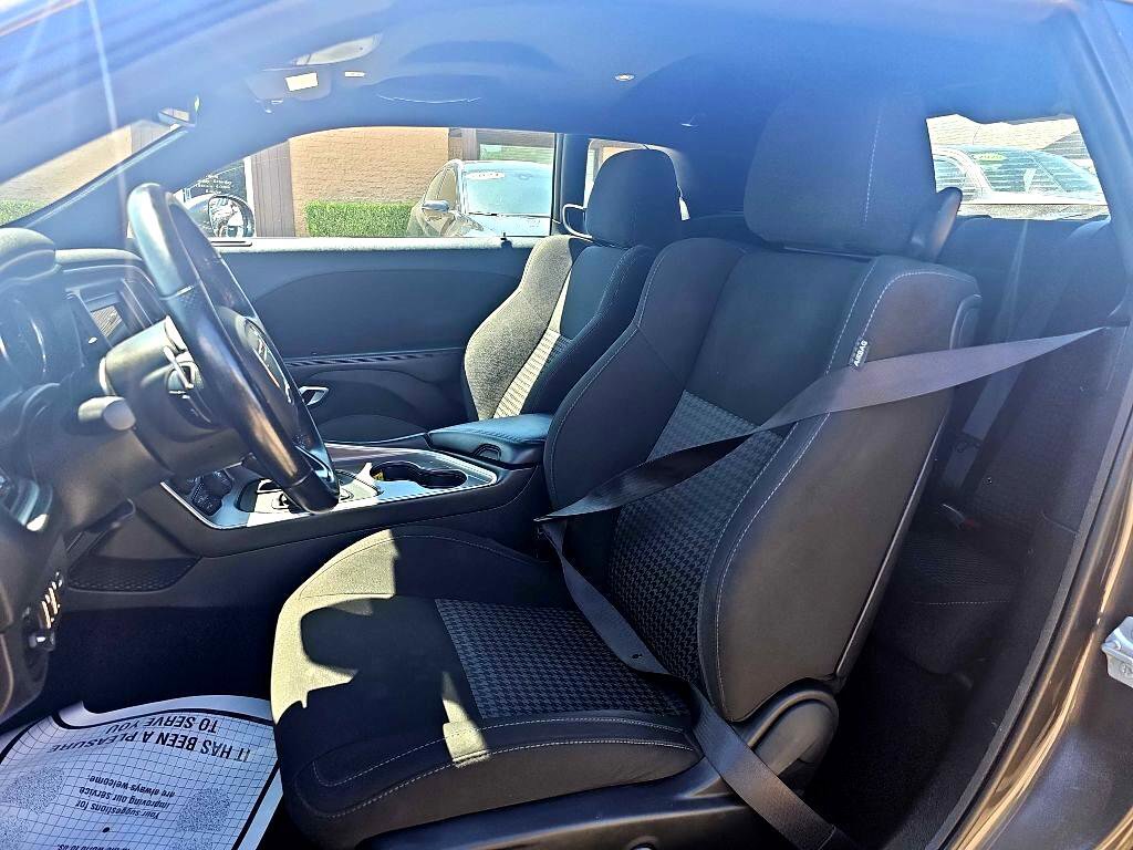 Used 2022 Dodge Challenger GT image 13