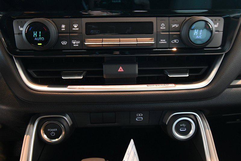 New 2026 Toyota Grand Highlander AWD Hybrid image 15