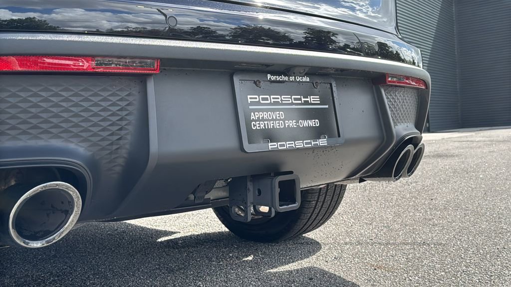 Certified 2025 Porsche Macan image 23