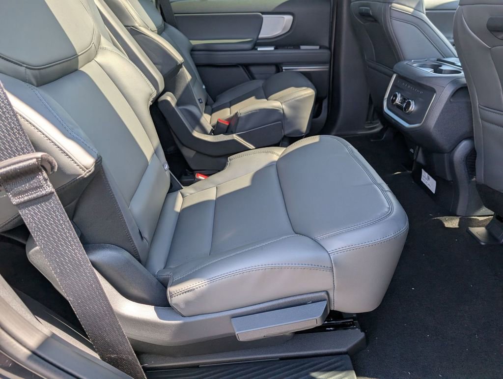 New 2026 Ford Expedition Active image 54