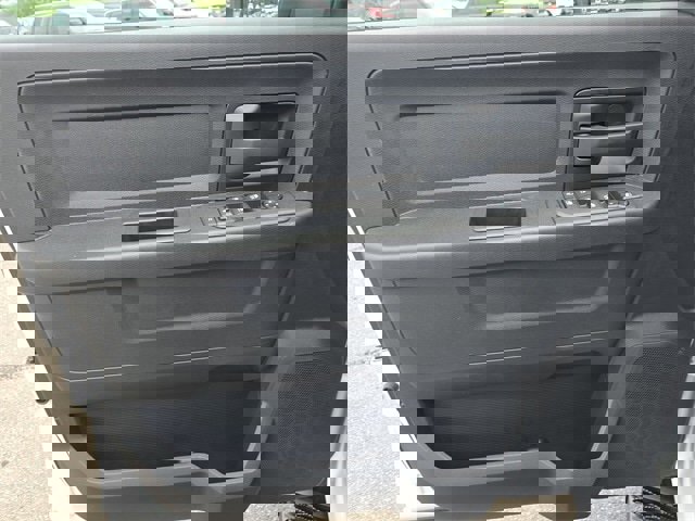 New 2026 RAM 3500 Tradesman w/ Chrome Appearance Group image 31