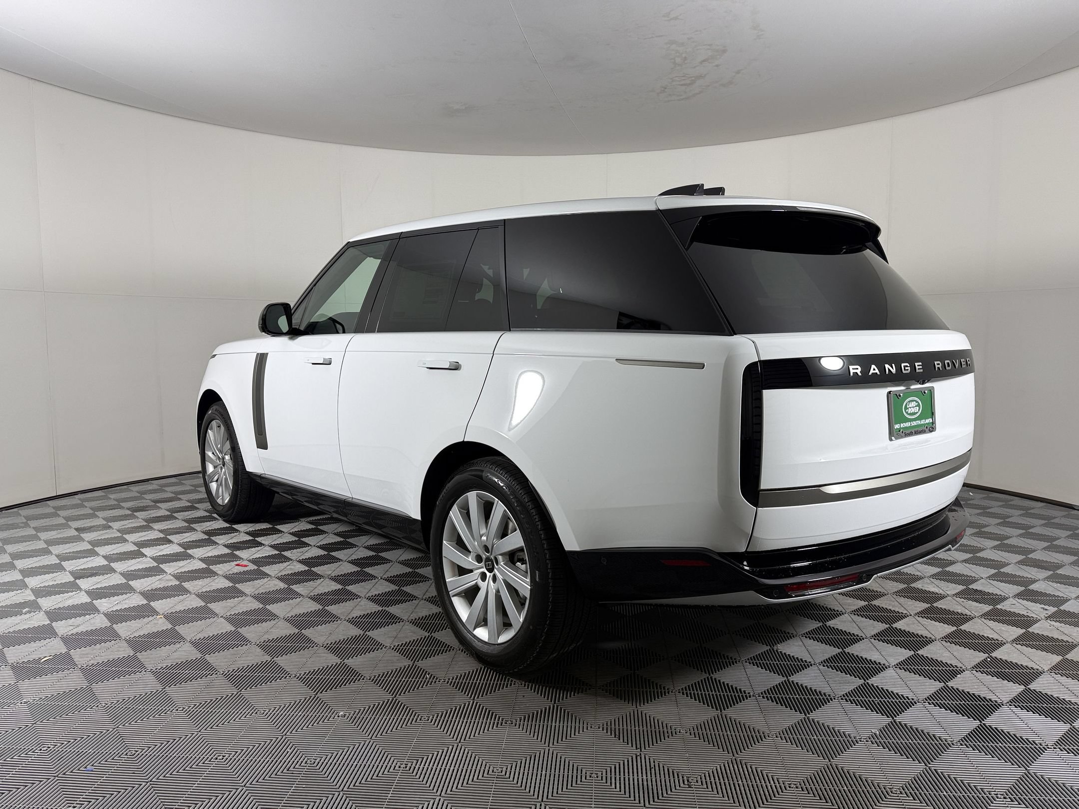 New 2027 Land Rover Range Rover SE AWD/4WD image 3