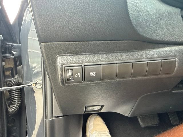 Used 2024 Toyota Corolla LE FWD image 24