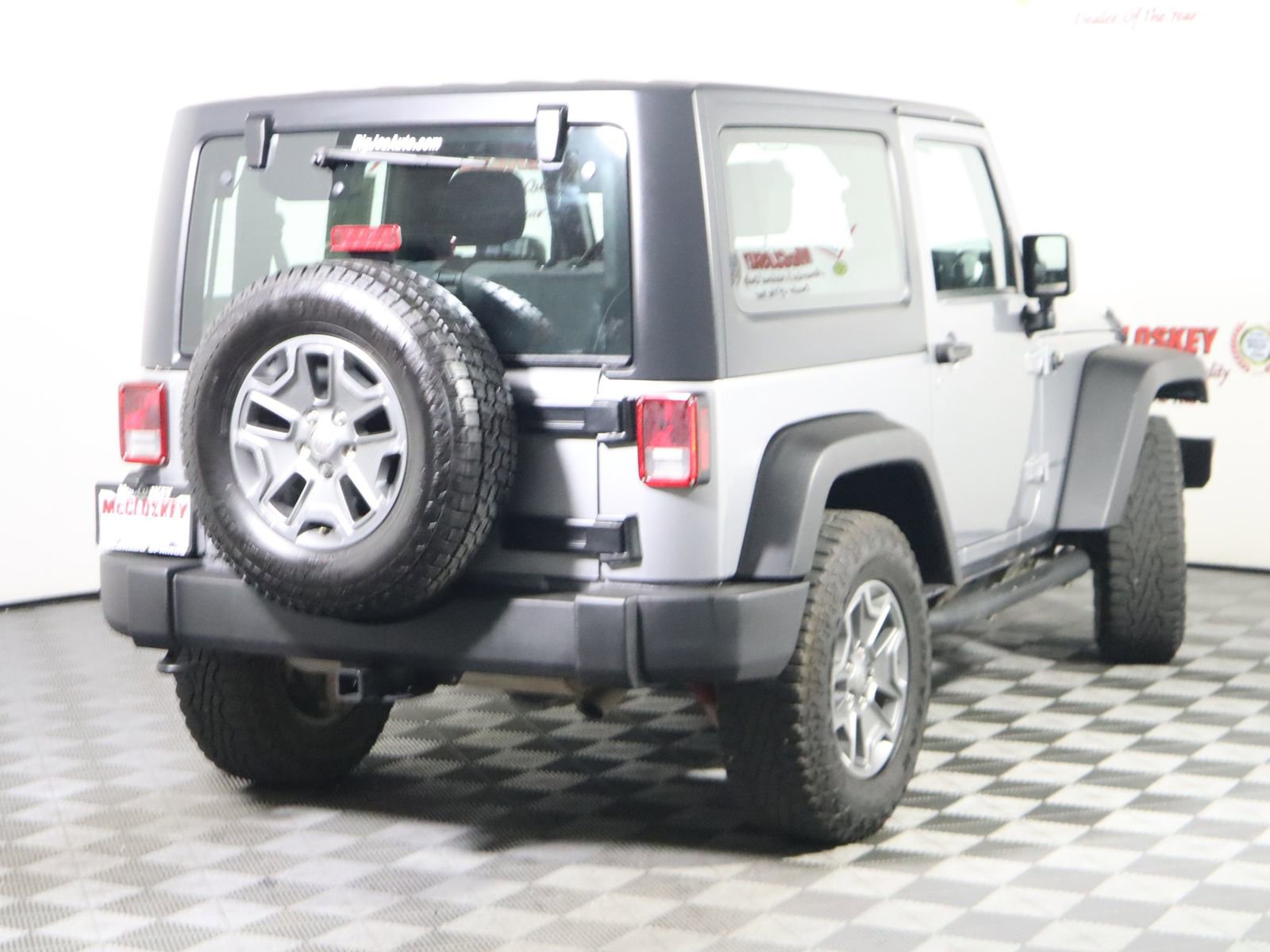 Used 2015 Jeep Wrangler Rubicon w/ Connectivity Group AWD/4WD image 4