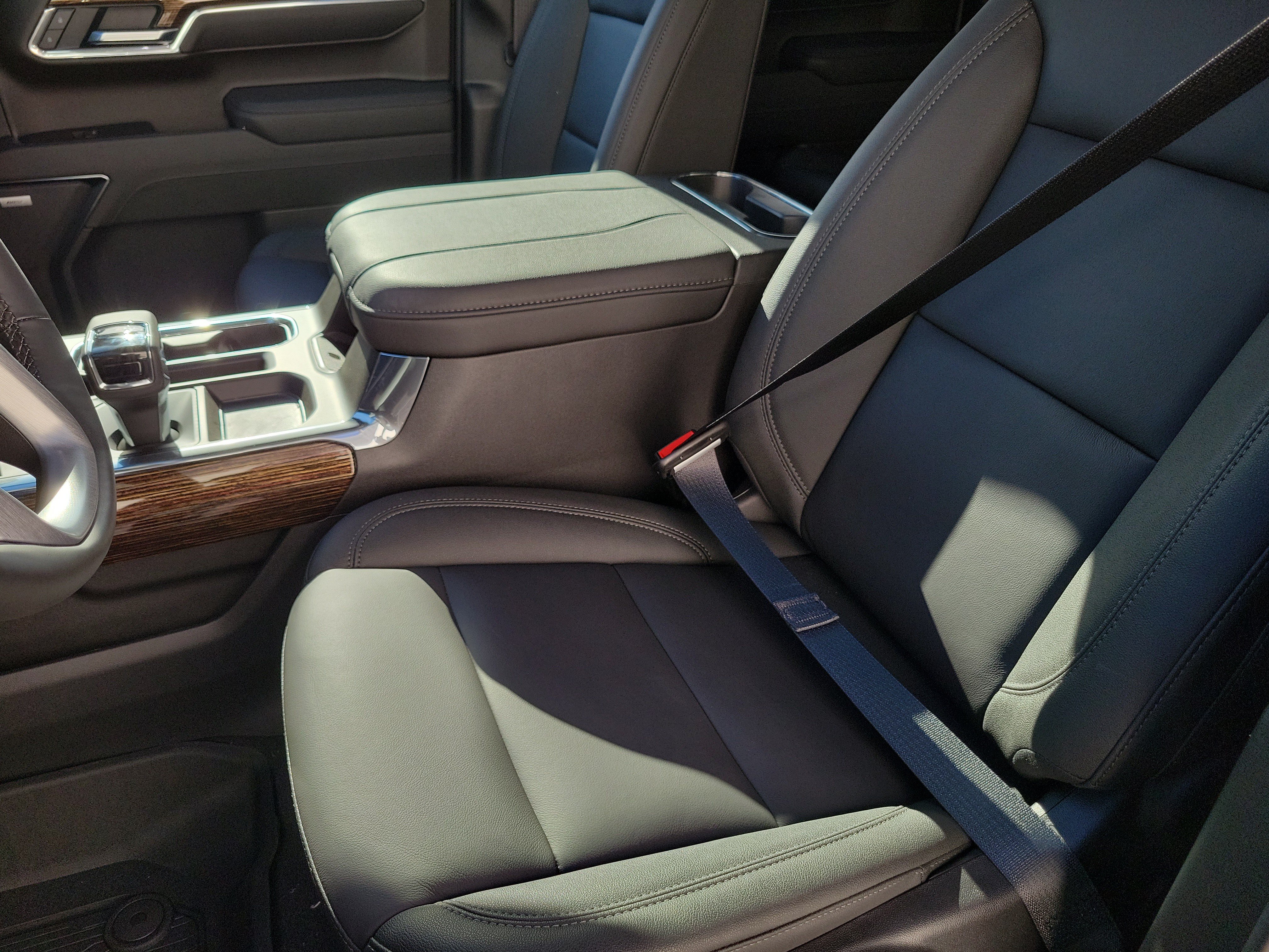 New 2026 GMC Sierra 1500 Elevation w/ Elevation Premium Package AWD/4WD image 23