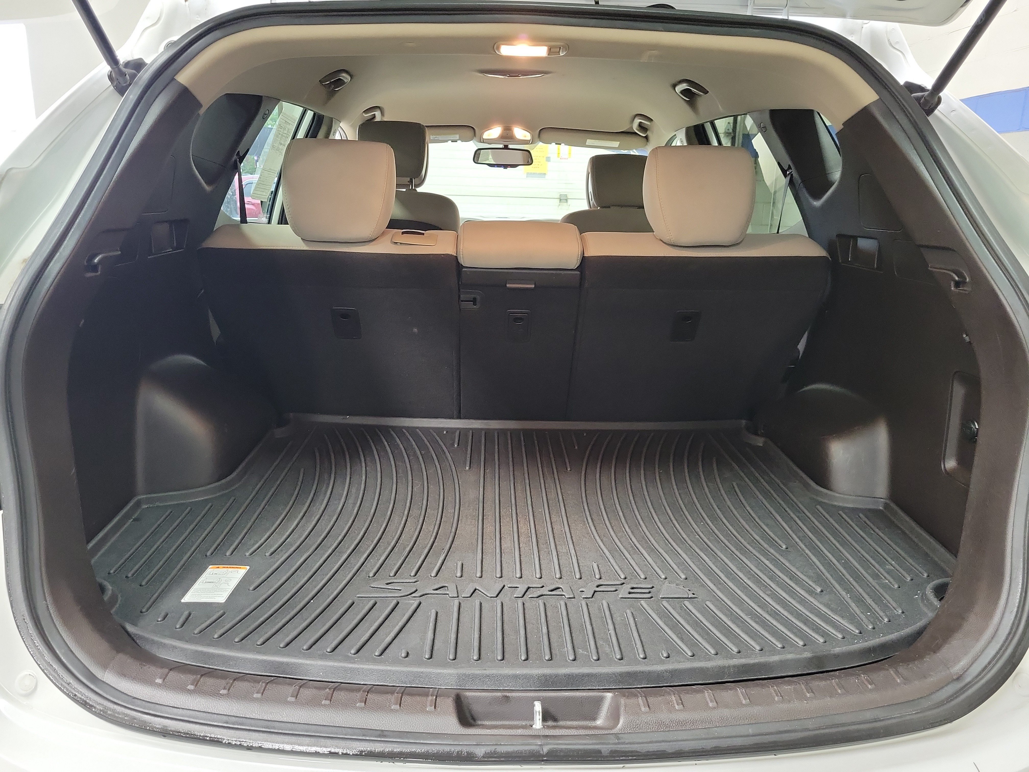 Used 2017 Hyundai Santa Fe Sport w/ 2.4L Value Package 06 FWD image 9
