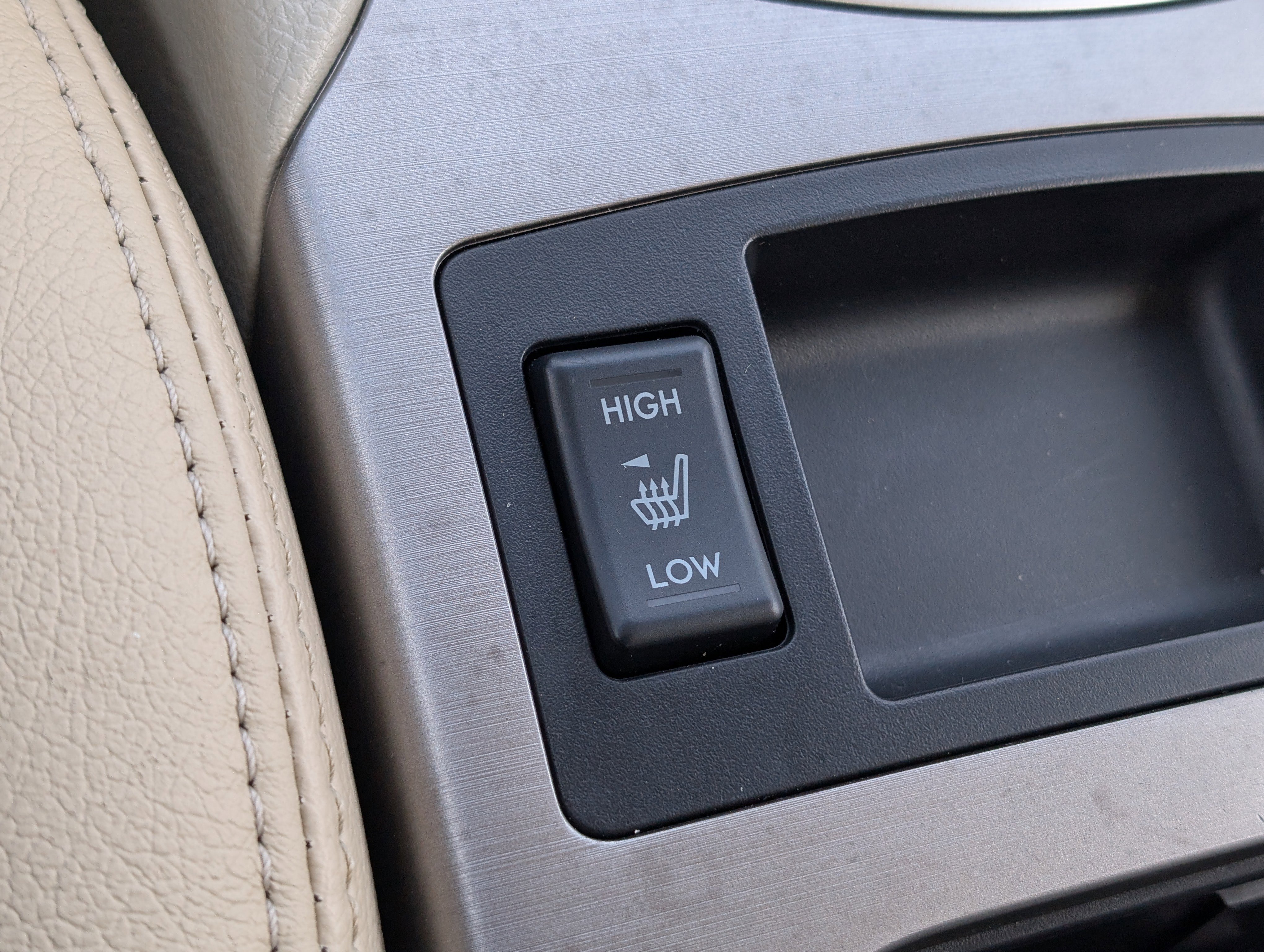 Used 2014 Subaru Legacy 2.5i Premium w/ Popular Package #2 image 21