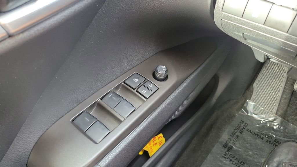 Used 2023 Toyota Camry SE image 24