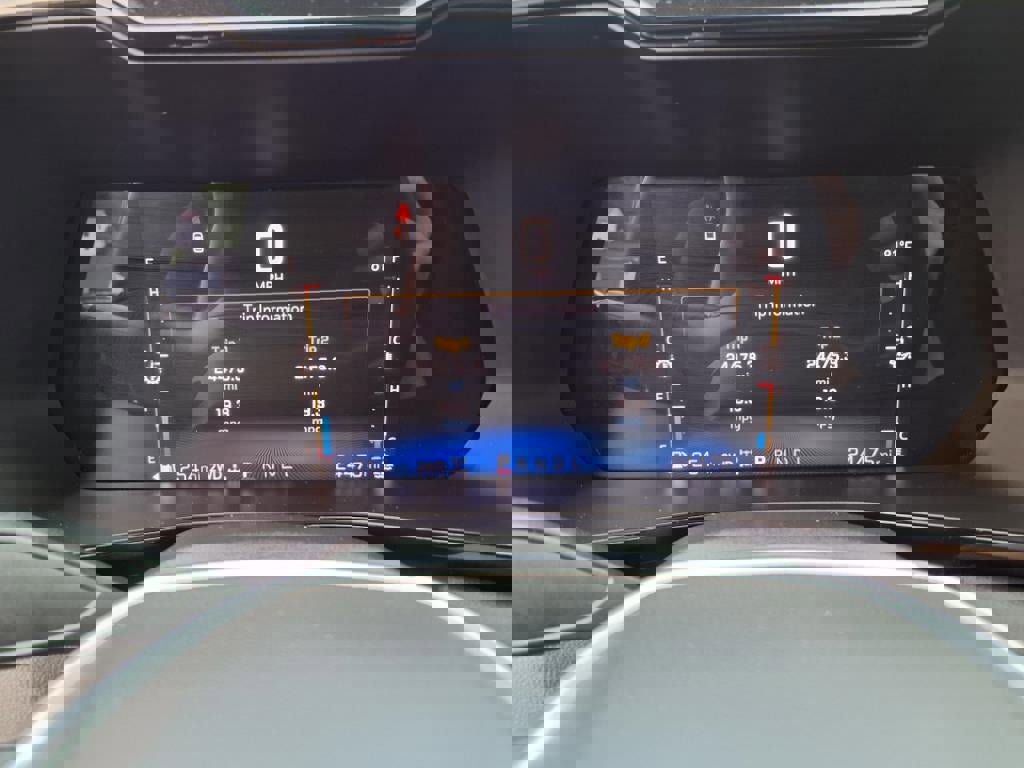 Certified 2023 Chevrolet Colorado LT w/ LT Convenience Package III image 16