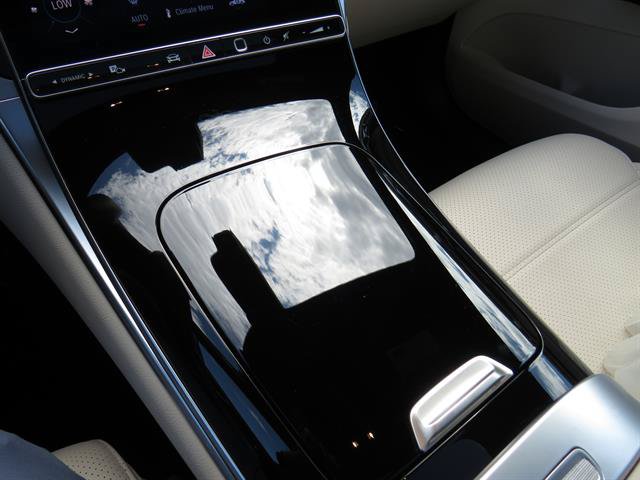 Used 2026 Mercedes-Benz GLC 300 4MATIC image 16
