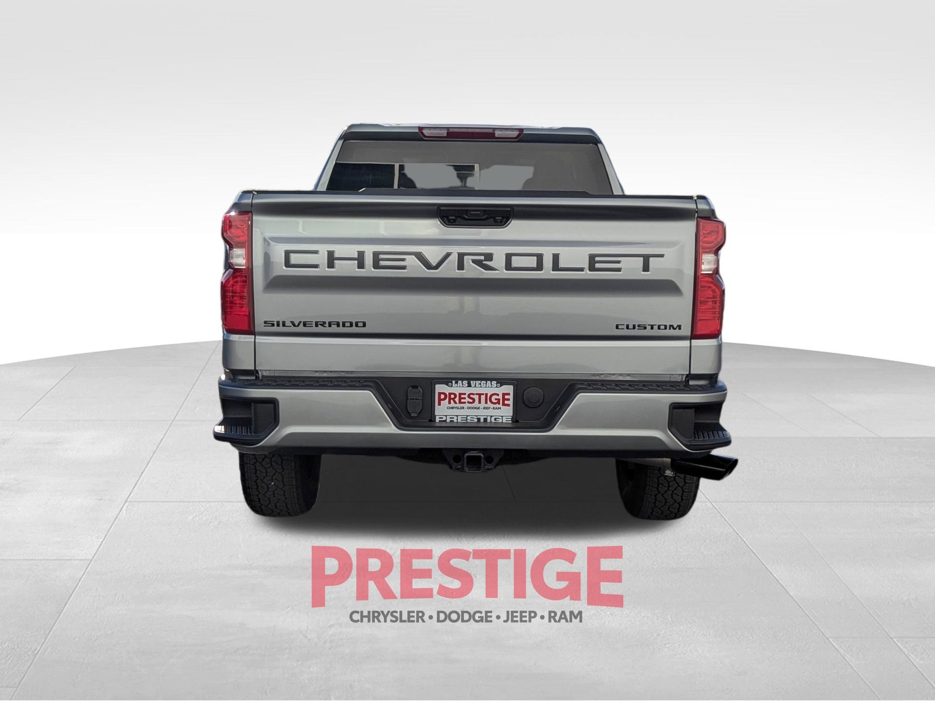 Used 2025 Chevrolet Silverado 1500 Custom w/ Turbomax Blackout Package RWD image 11