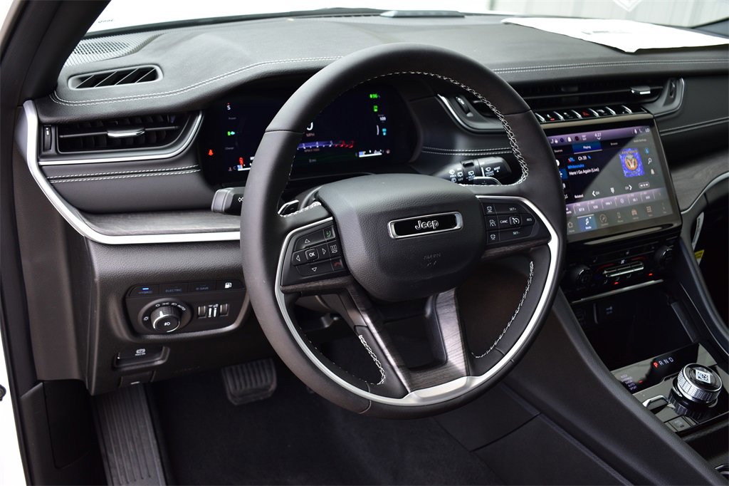 New 2024 Jeep Grand Cherokee Limited 4xe image 47