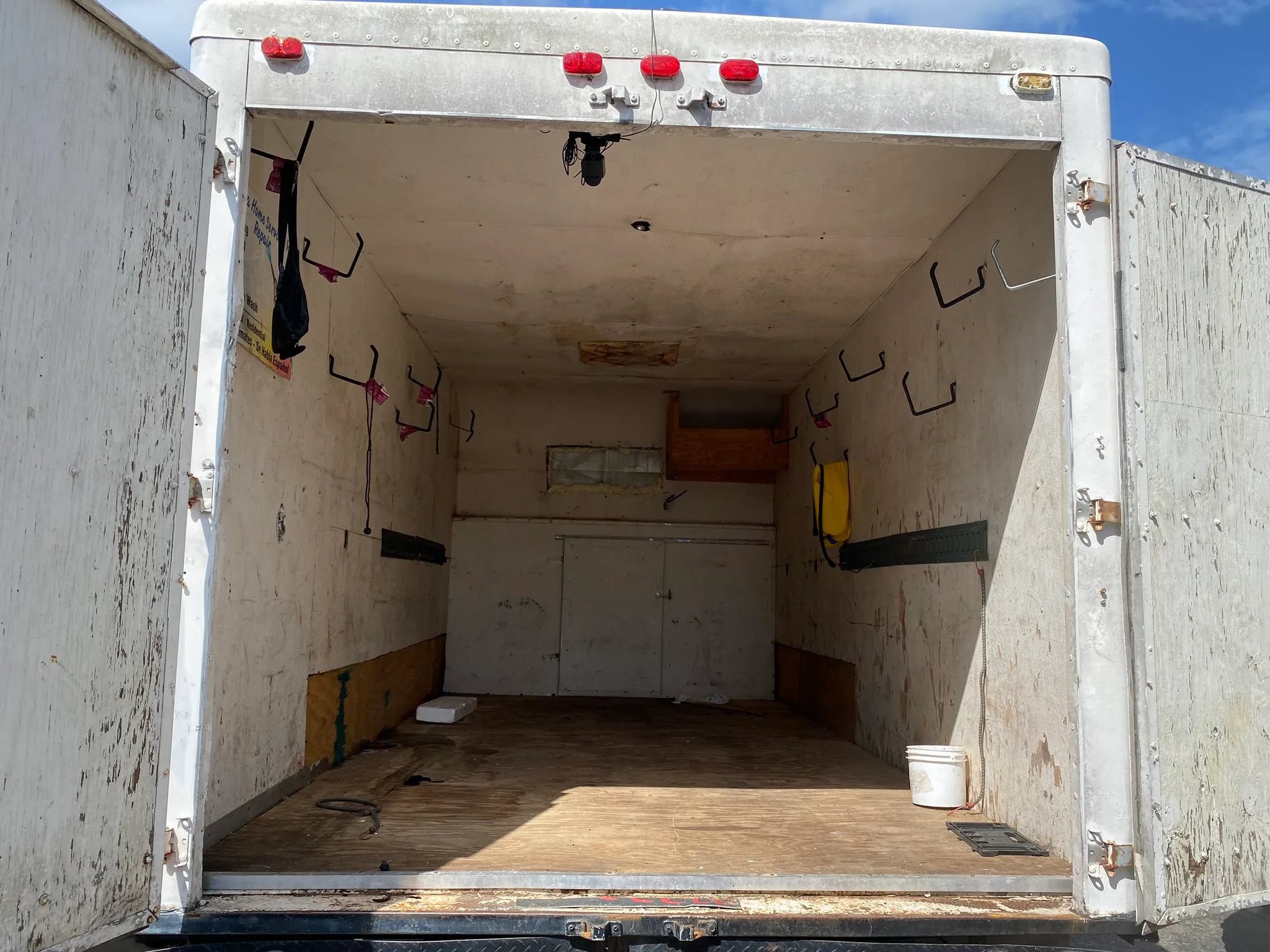 Used 1996 Ford E-350 and Econoline 350 RWD image 26