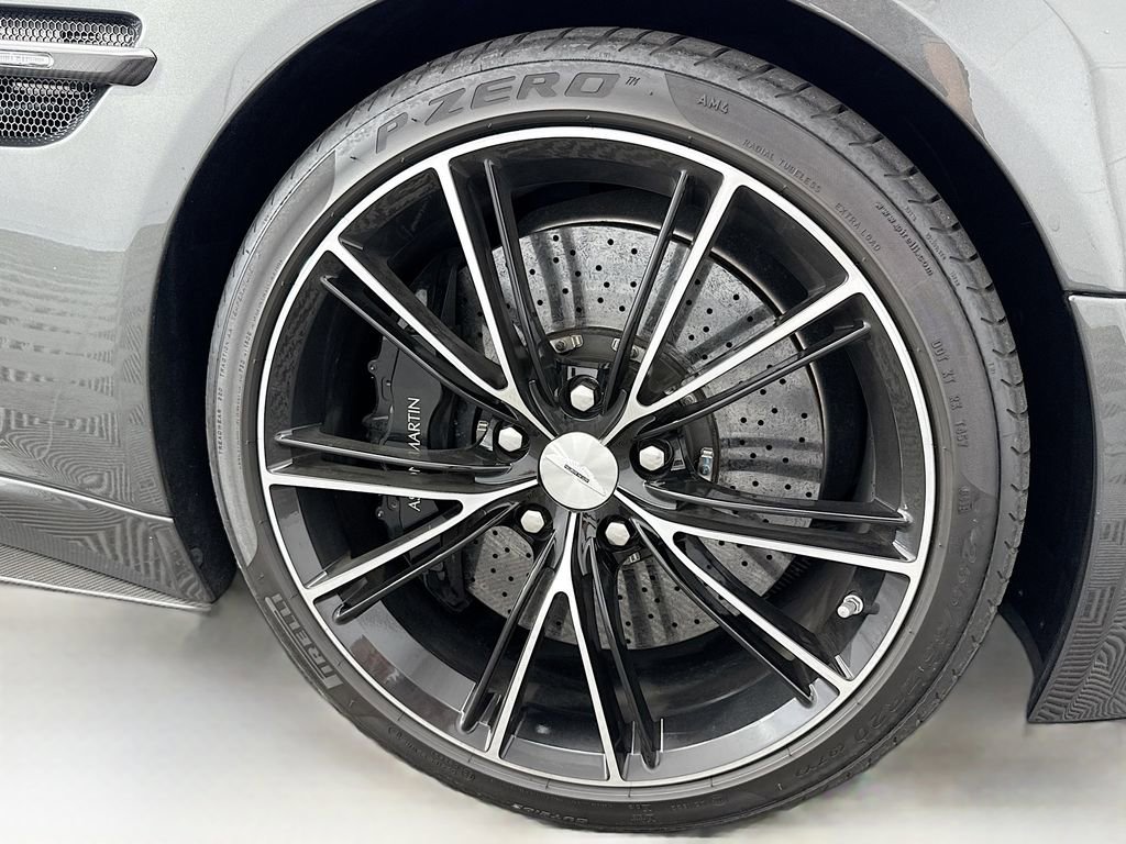 Used 2014 Aston Martin Vanquish Volante image 36