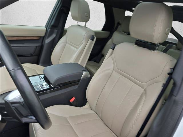 Used 2018 Land Rover Discovery HSE AWD/4WD image 15