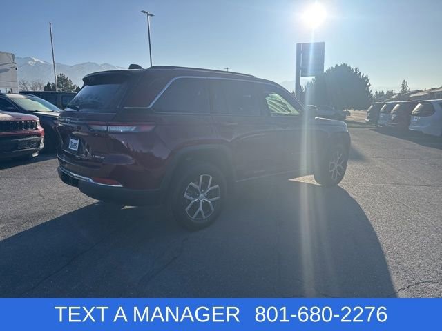 Used 2023 Jeep Grand Cherokee Limited w/ Trailer Tow Prep Group (B) image 10