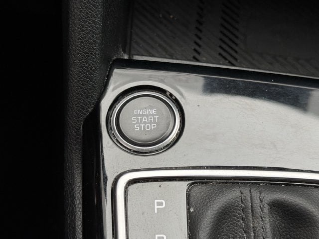 Used 2025 Kia Sportage SX FWD image 14