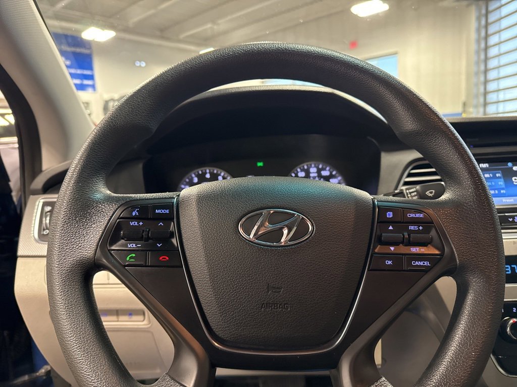 Used 2015 Hyundai Sonata SE w/ Option Group 09 image 18
