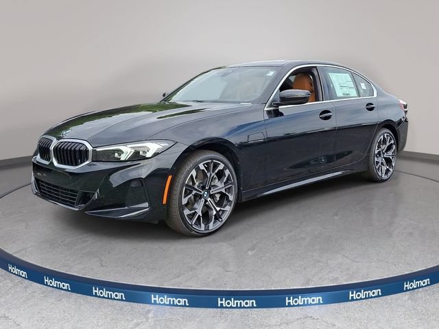 New 2026 BMW 330i xDrive Sedan w/ Premium Package