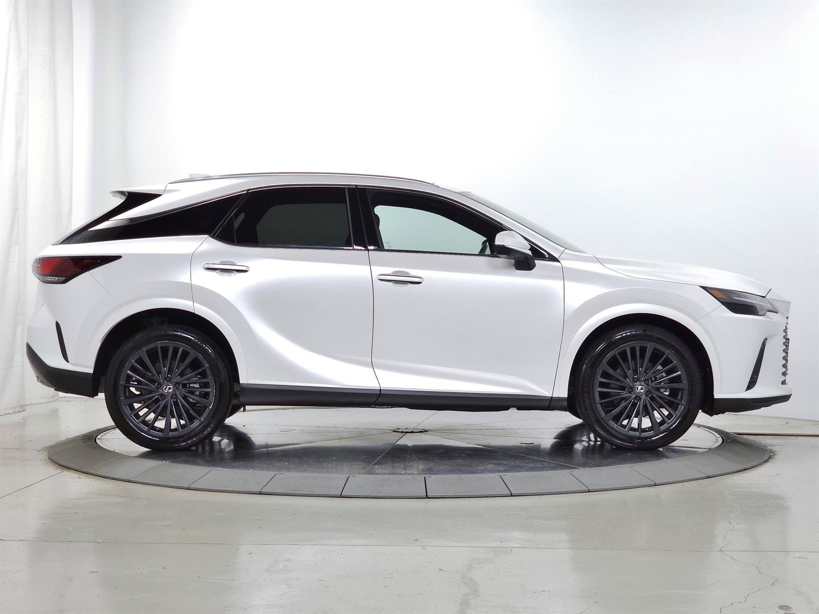 Certified 2025 Lexus RX 350 Premium w/ Convenience Package AWD/4WD image 12