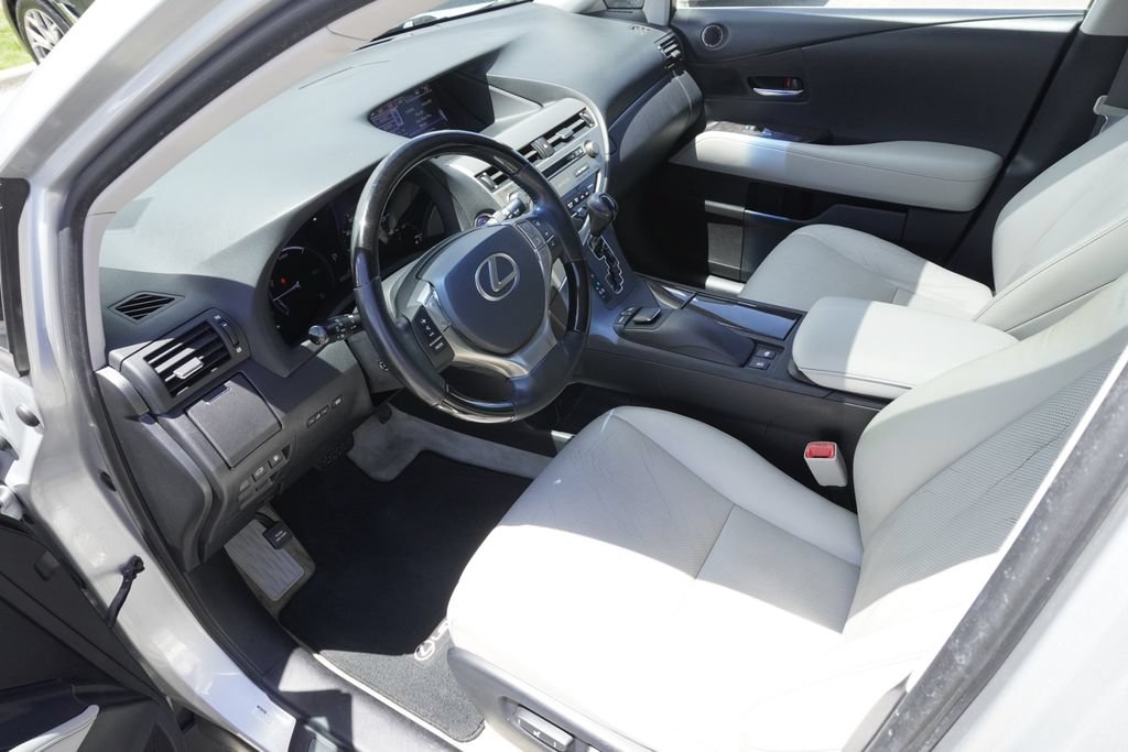 Used 2013 Lexus RX 450h AWD w/ Navigation Pkg image 18