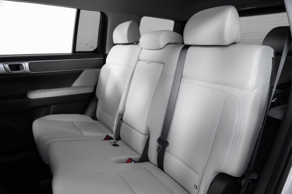 New 2026 Hyundai Santa Fe SE FWD image 20
