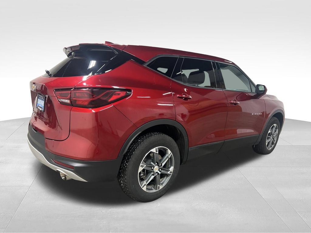 Certified 2025 Chevrolet Blazer LT AWD/4WD image 12
