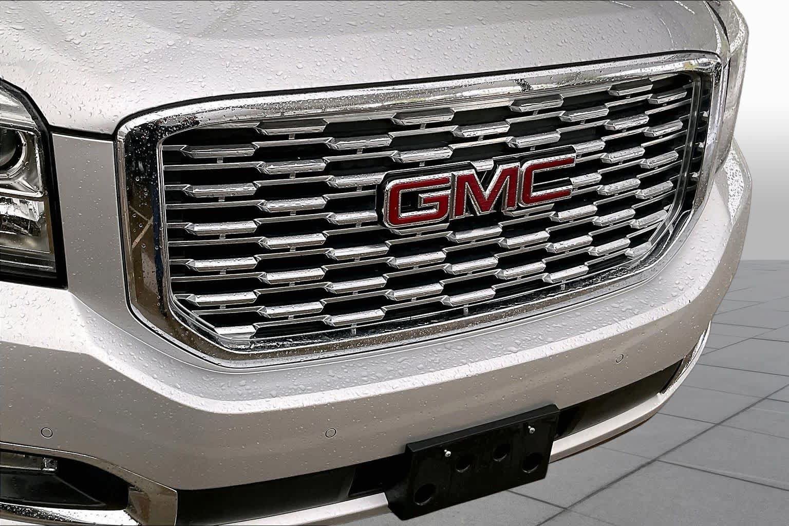 Used 2020 GMC Yukon Denali w/ Denali Ultimate Package RWD image 30