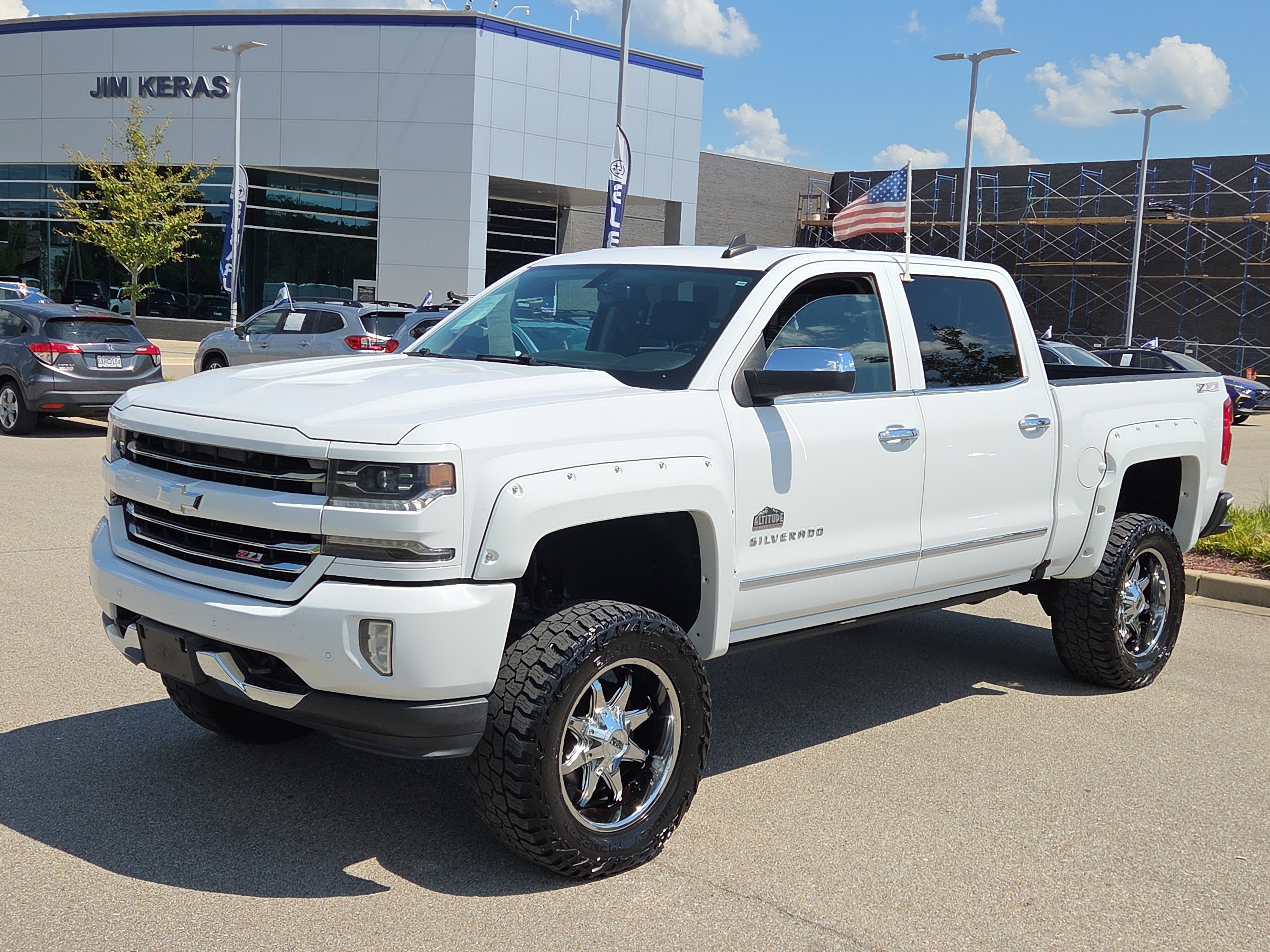 Used 2017 Chevrolet Silverado 1500 LTZ Z71 w/ LTZ Plus Package AWD/4WD image 7