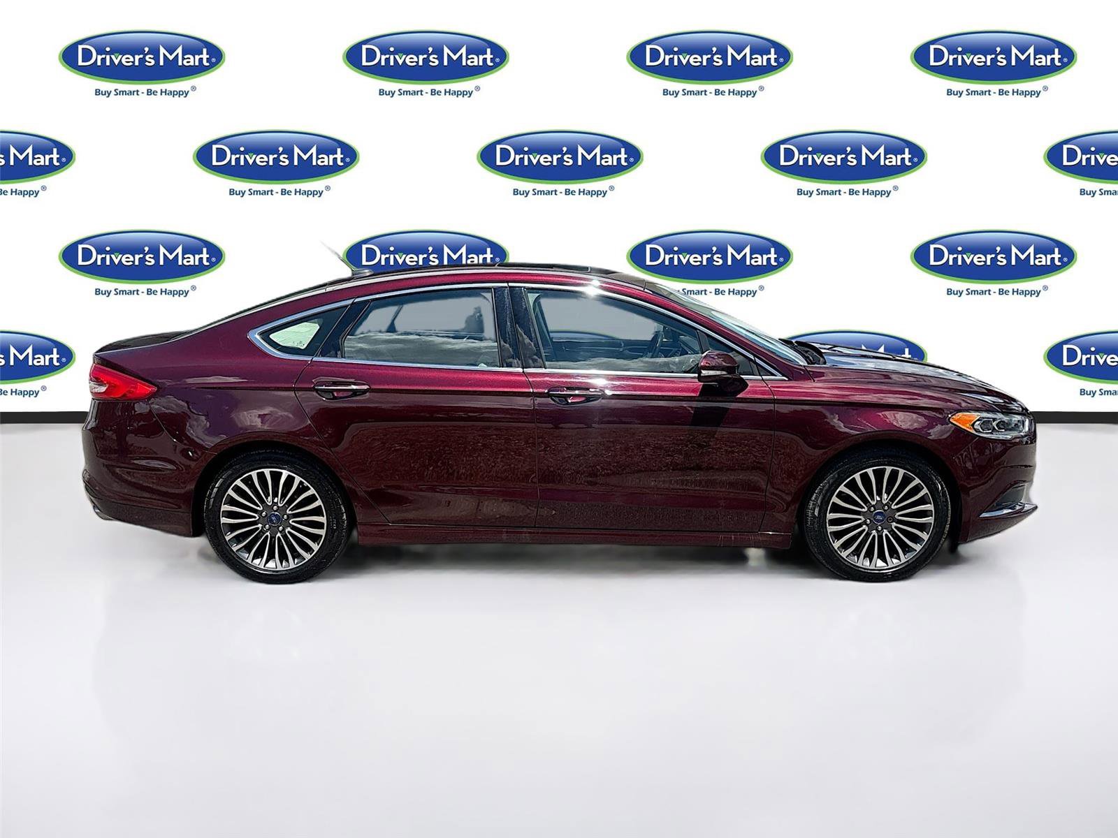 Used 2018 Ford Fusion SE w/ Fusion SE Technology Package FWD image 8