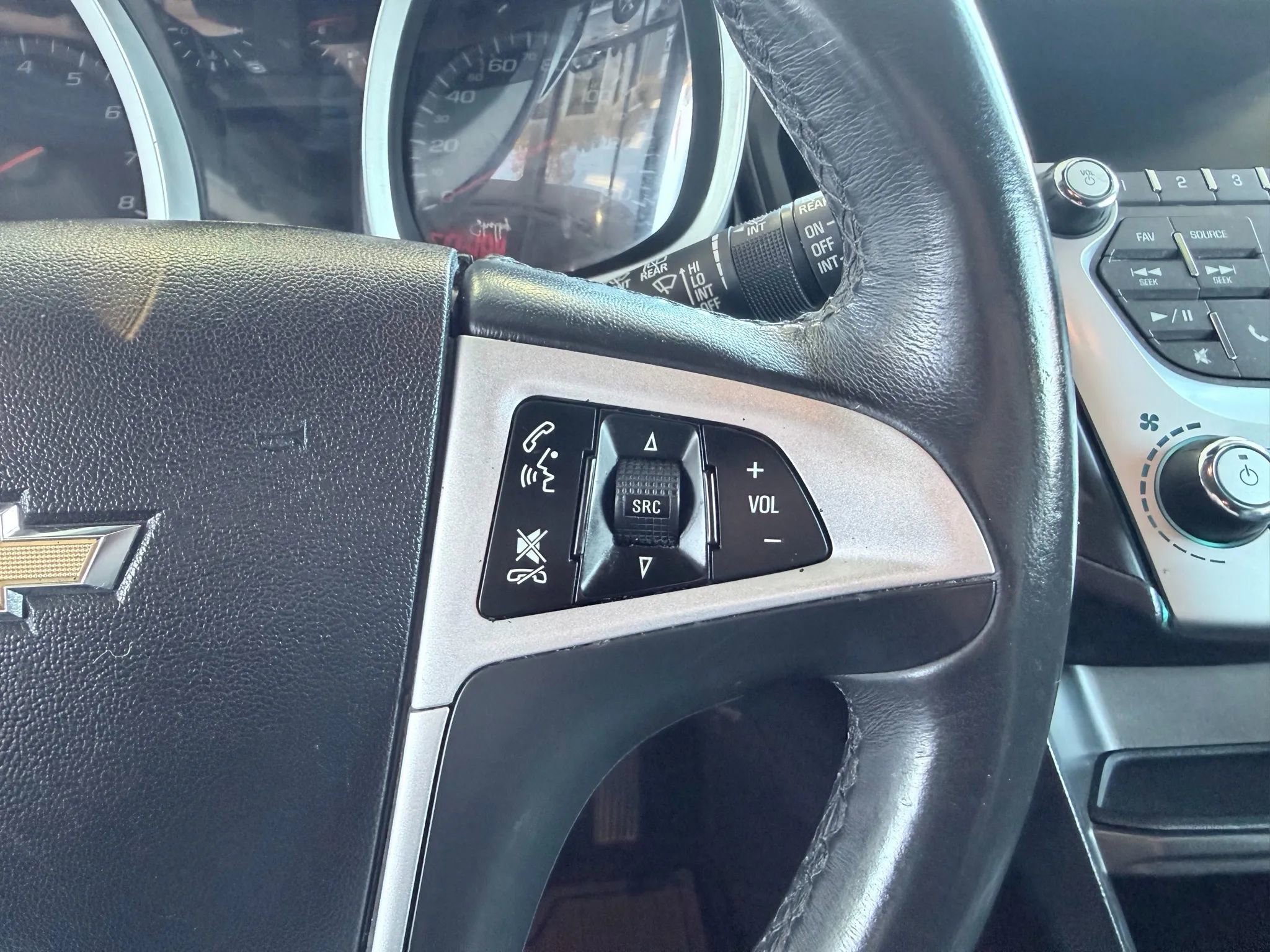 Used 2017 Chevrolet Equinox Premier w/ Enhanced Convenience Package image 22