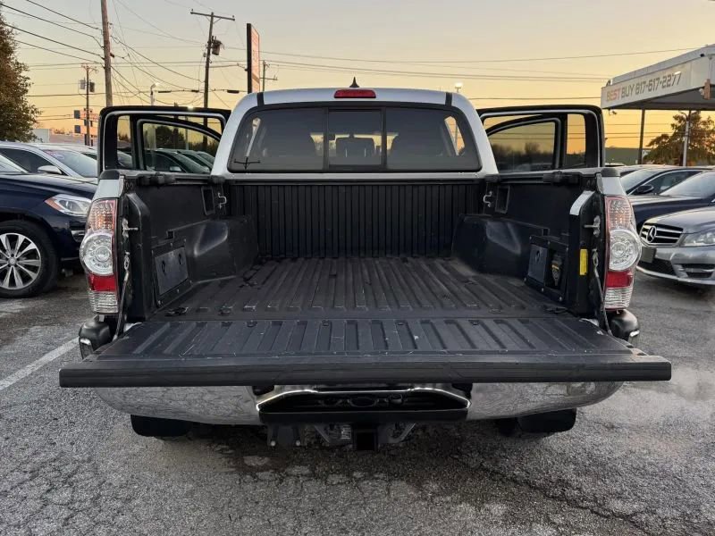 Used 2012 Toyota Tacoma PreRunner w/ TRD Off-Road Pkg RWD image 12