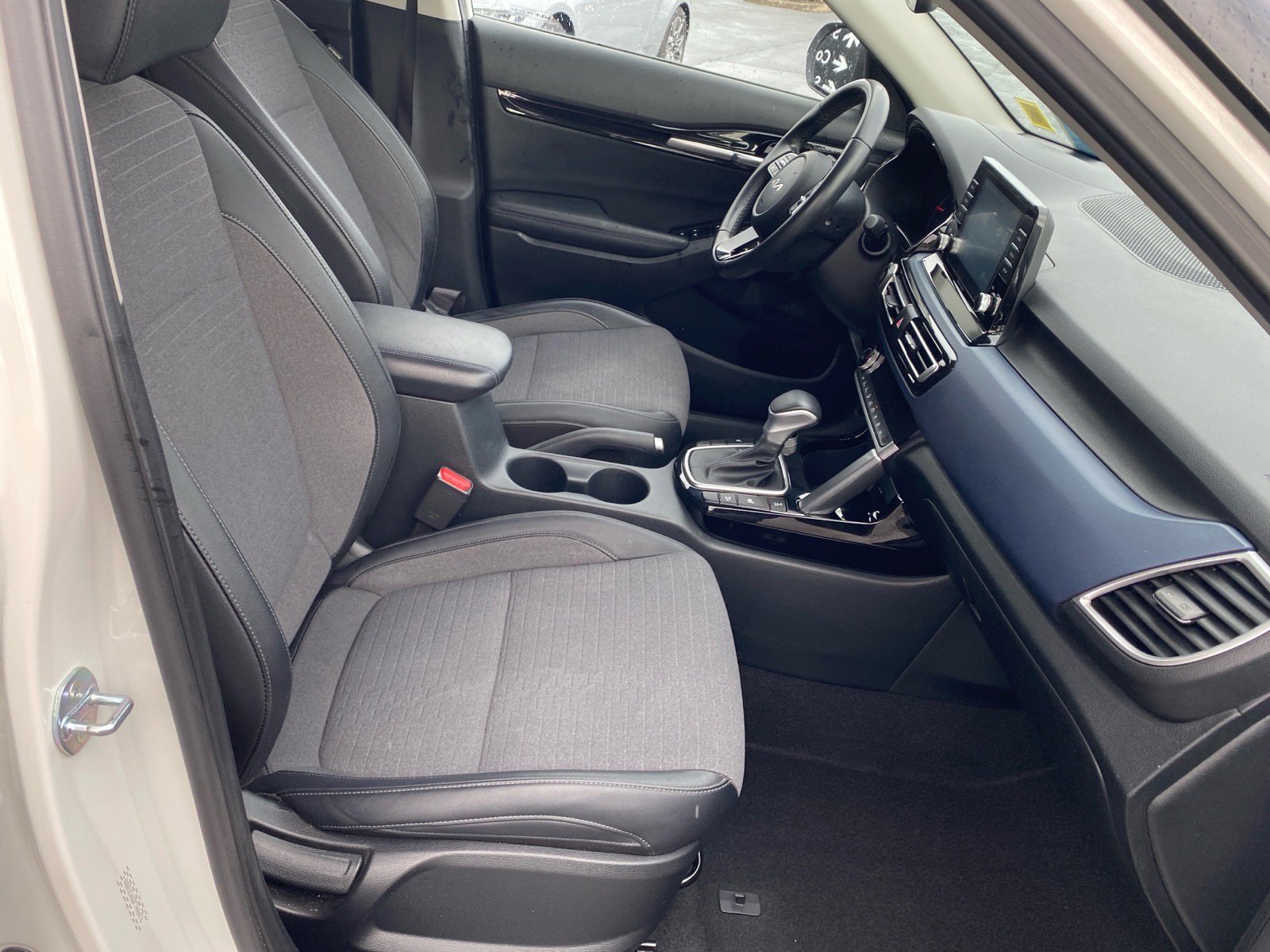 Certified 2023 Kia Seltos S image 26