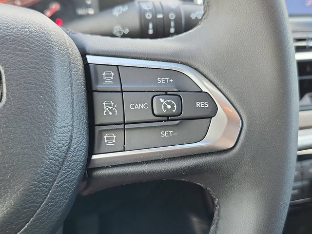 Used 2025 Jeep Compass Limited AWD/4WD image 27