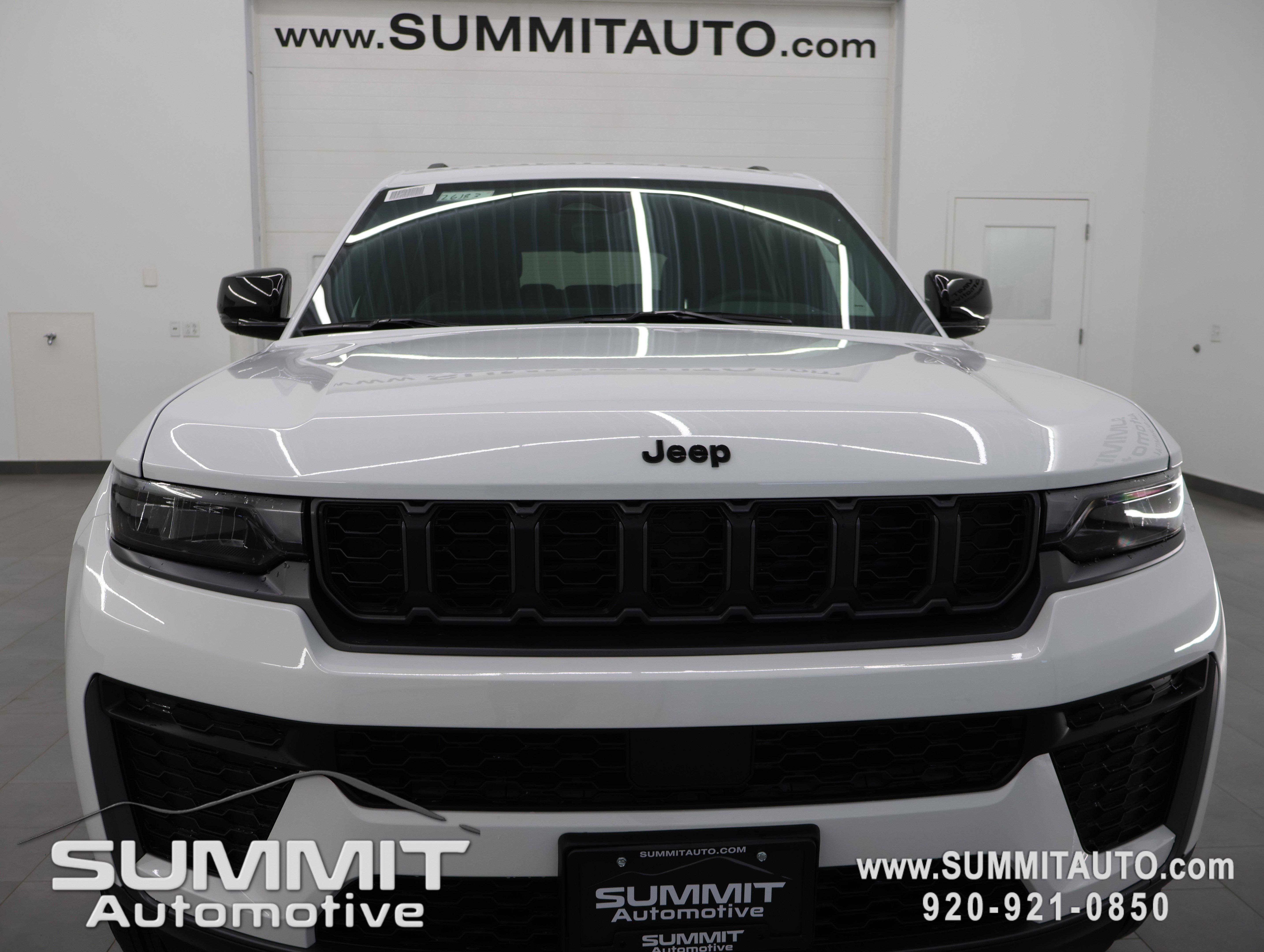 New 2026 Jeep Grand Cherokee L Laredo Altitude image 20