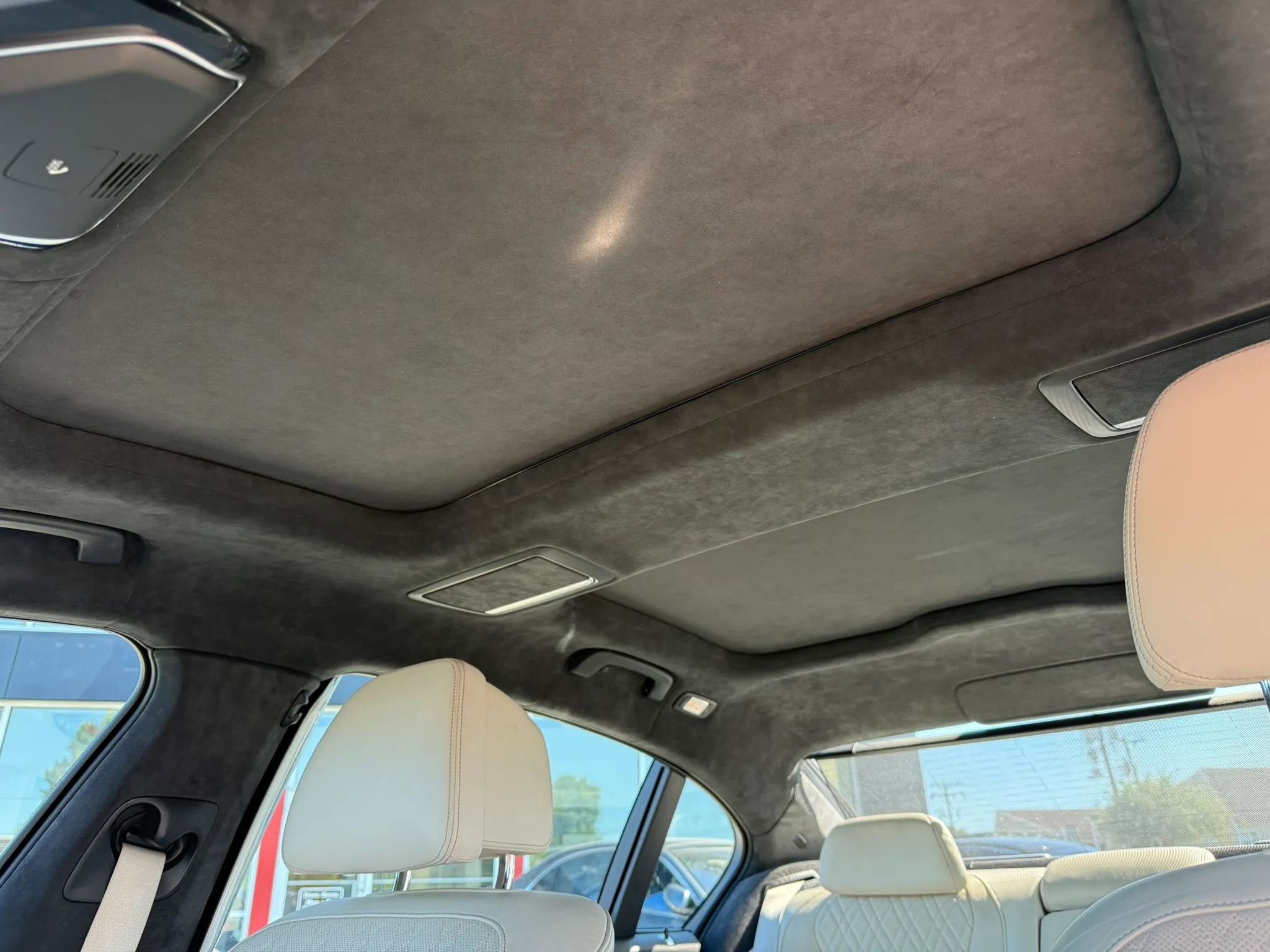 Used 2017 BMW 740i xDrive AWD/4WD image 16
