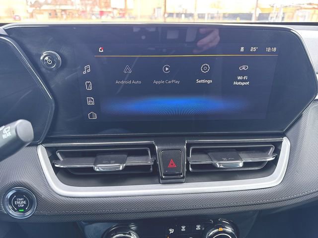 Used 2025 Chevrolet TrailBlazer LT w/ Driver Confidence Package image 13