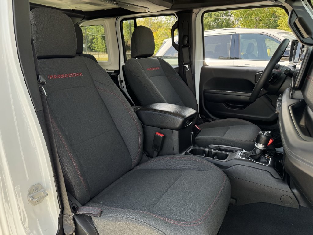 Used 2024 Jeep Wrangler Unlimited Rubicon AWD/4WD image 26