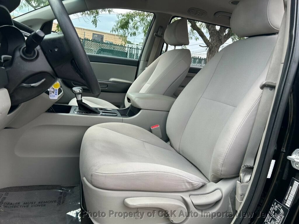 Used 2019 Kia Sedona L FWD image 26