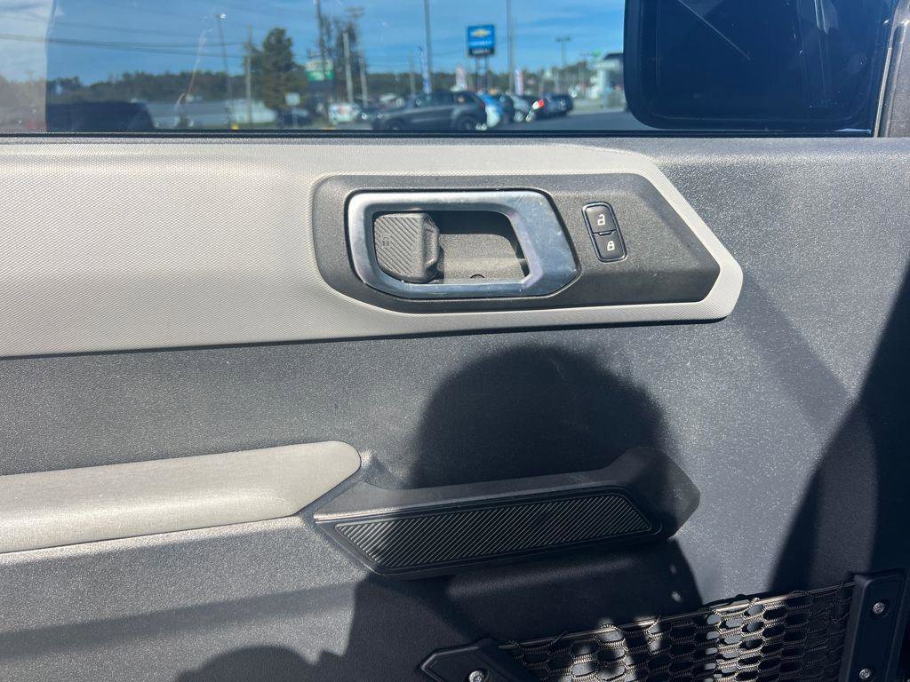 Used 2023 Ford Bronco Big Bend image 11