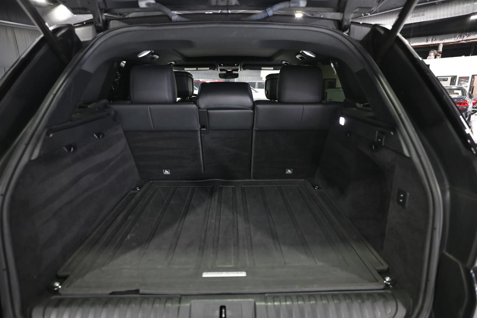 Used 2019 Land Rover Range Rover Sport HSE Dynamic AWD/4WD image 21