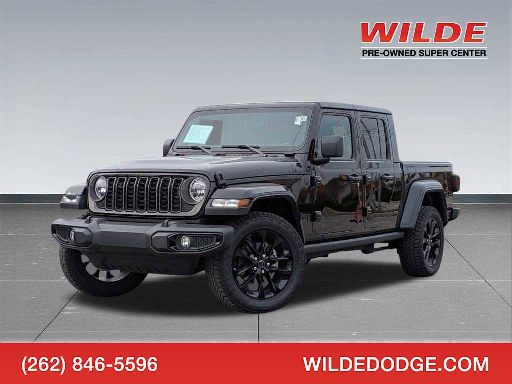 Used 2024 Jeep Gladiator Sport image 1