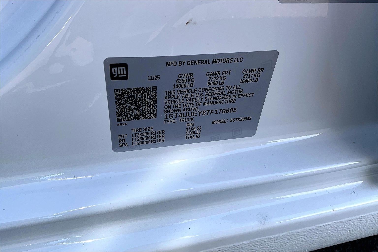 New 2026 GMC Sierra 3500 SLT w/ SLT Convenience Package image 13